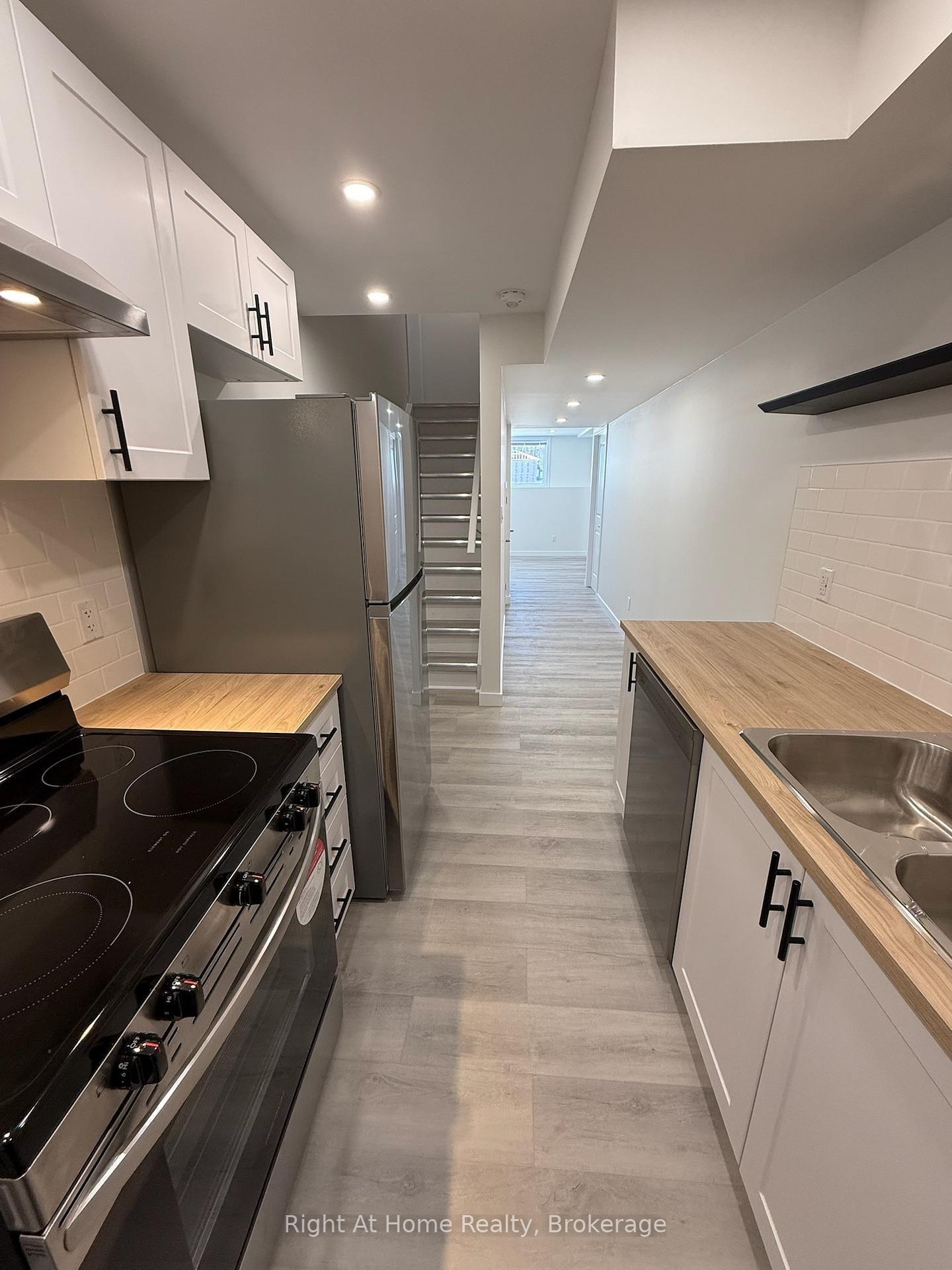 237 Benninger Drive - Photo 3