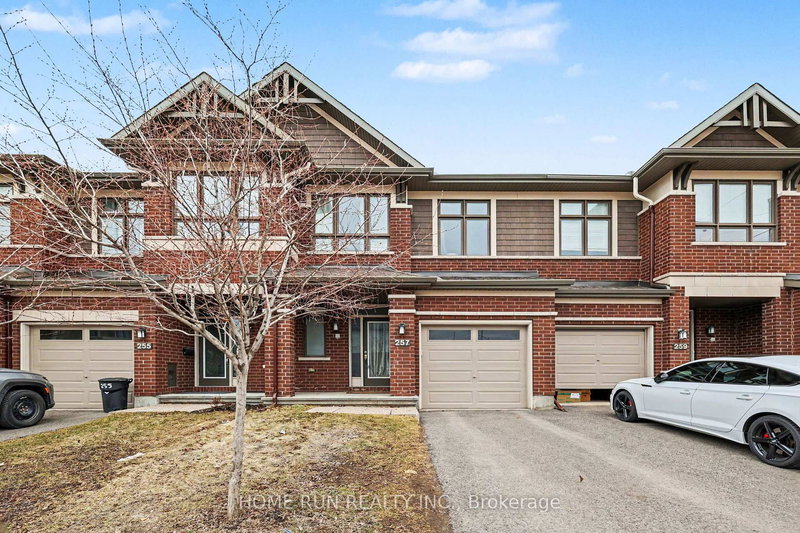 257 Dolce Cres, Ottawa, Ontario