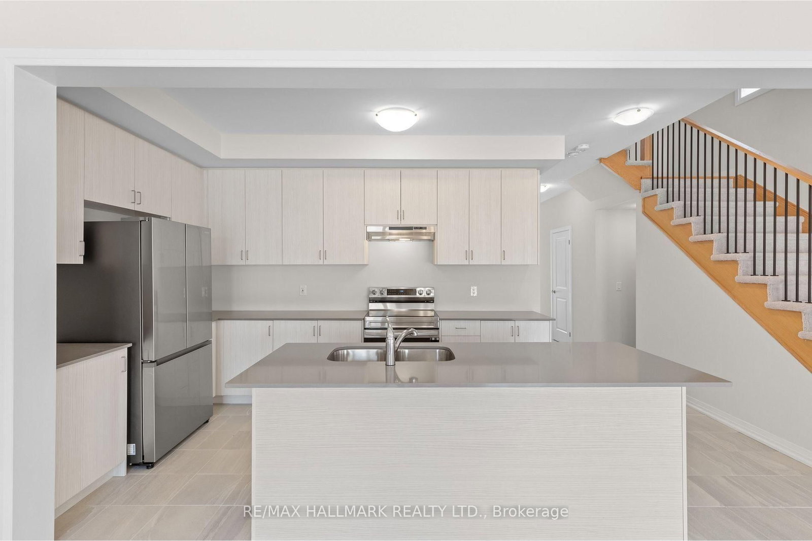 16 Crossmore Crescent - Photo 10