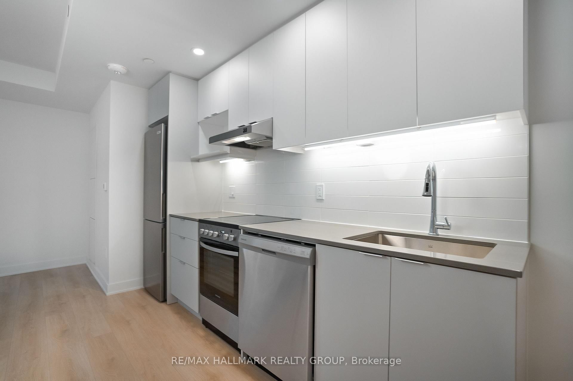 199 Rideau Street, Unit 2214