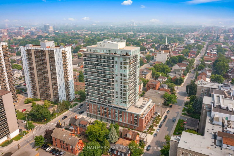 home for lease on 702-192 Bronson Avenue
