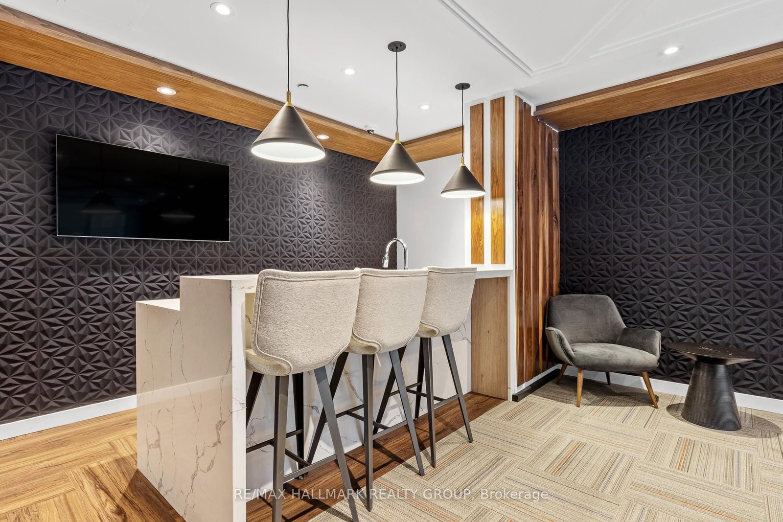 192 Bronson Avenue, Unit 303 - Photo 24