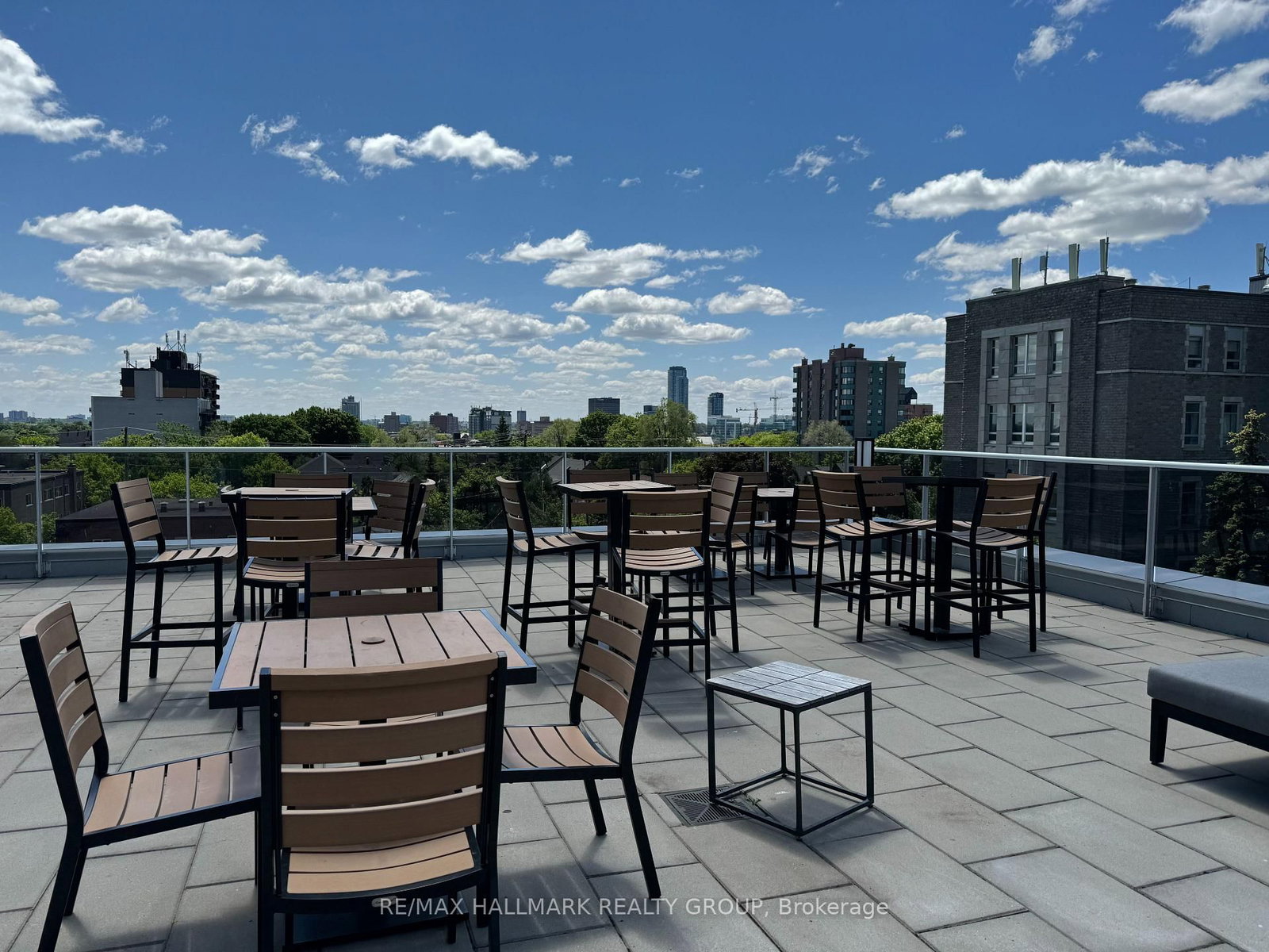 192 Bronson Avenue, Unit 303 - Photo 28