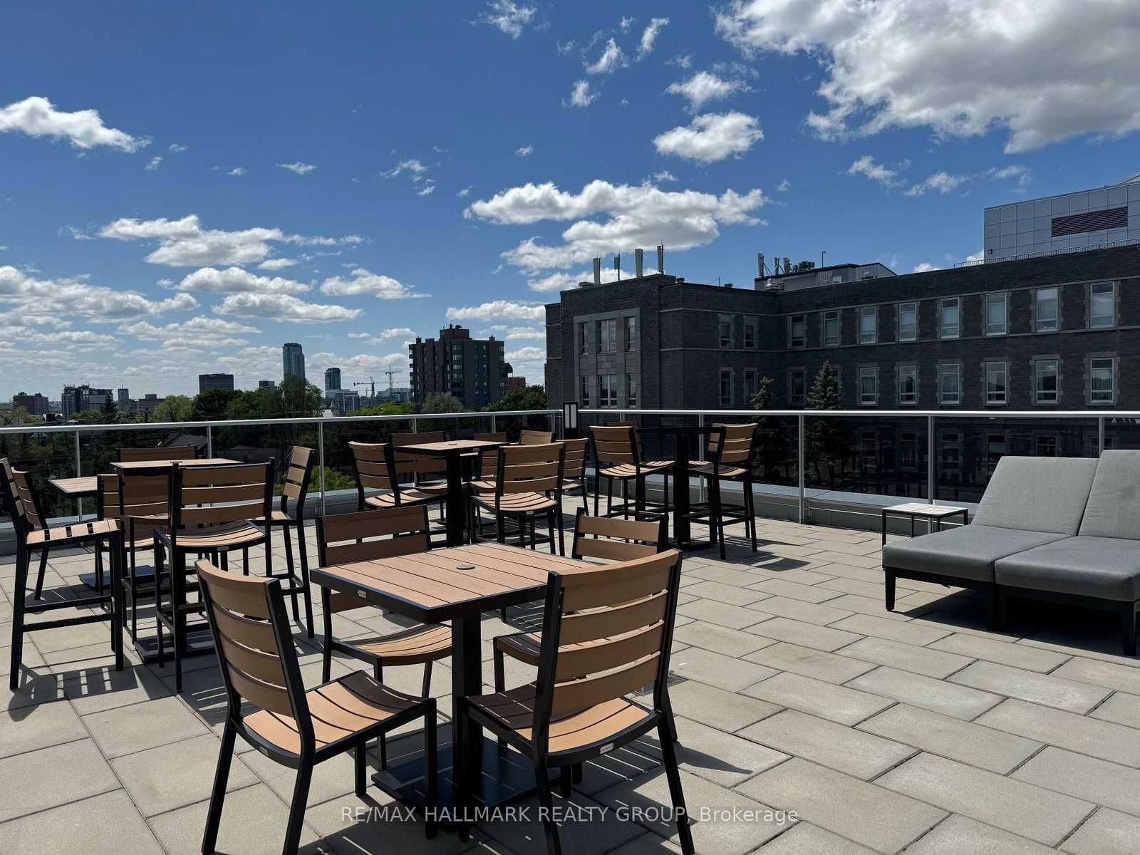 192 Bronson Avenue, Unit 303 - Photo 30