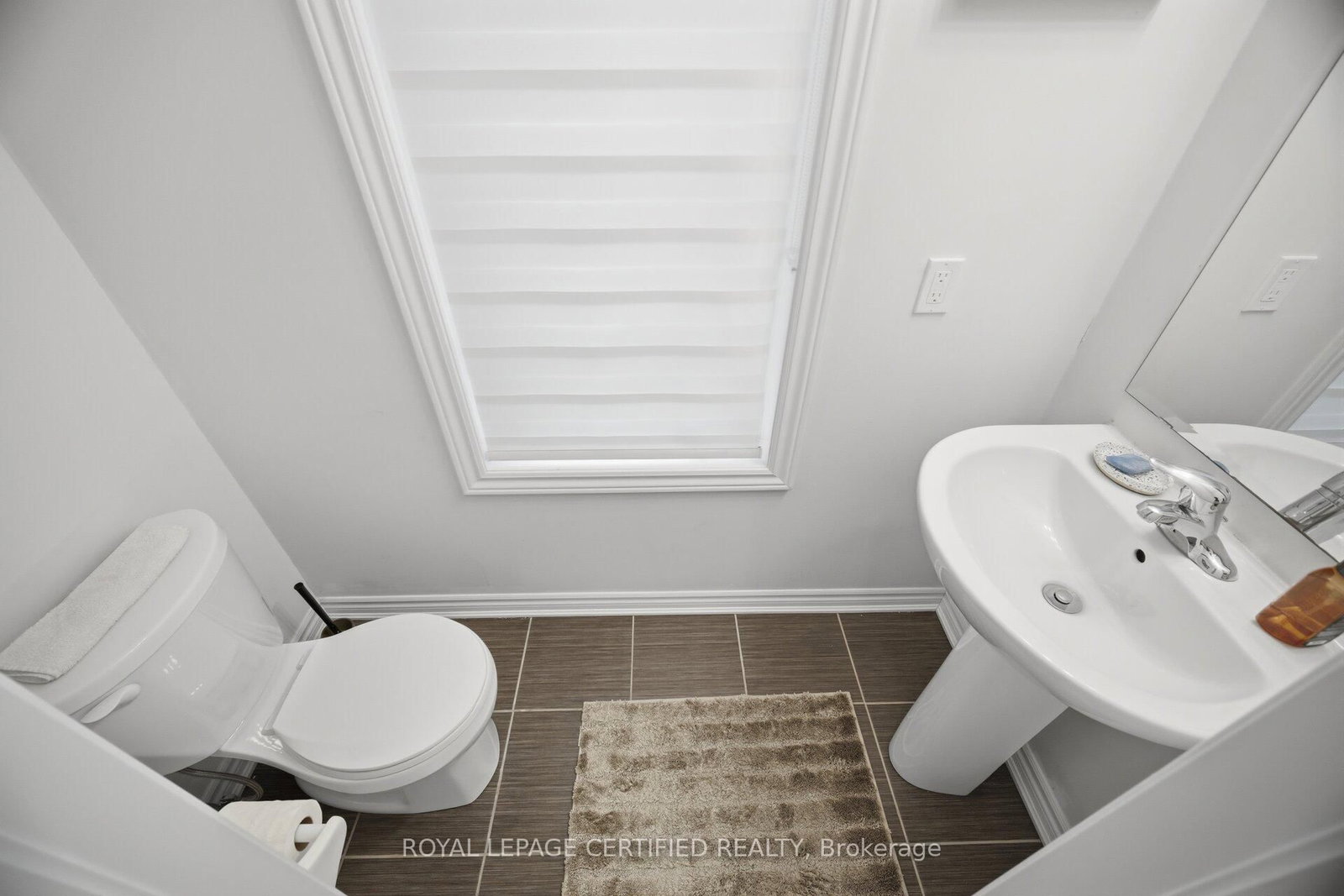 383 Dundas Street E, Unit 22 - Photo 15