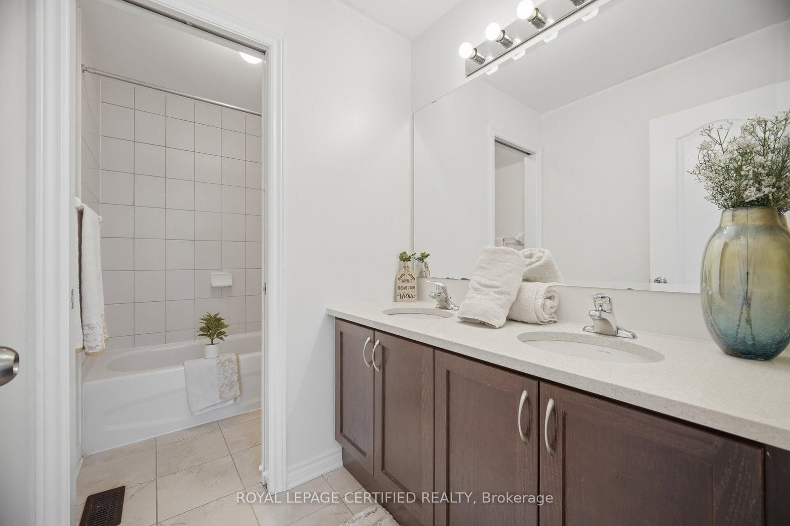 383 Dundas Street E, Unit 22 - Photo 20