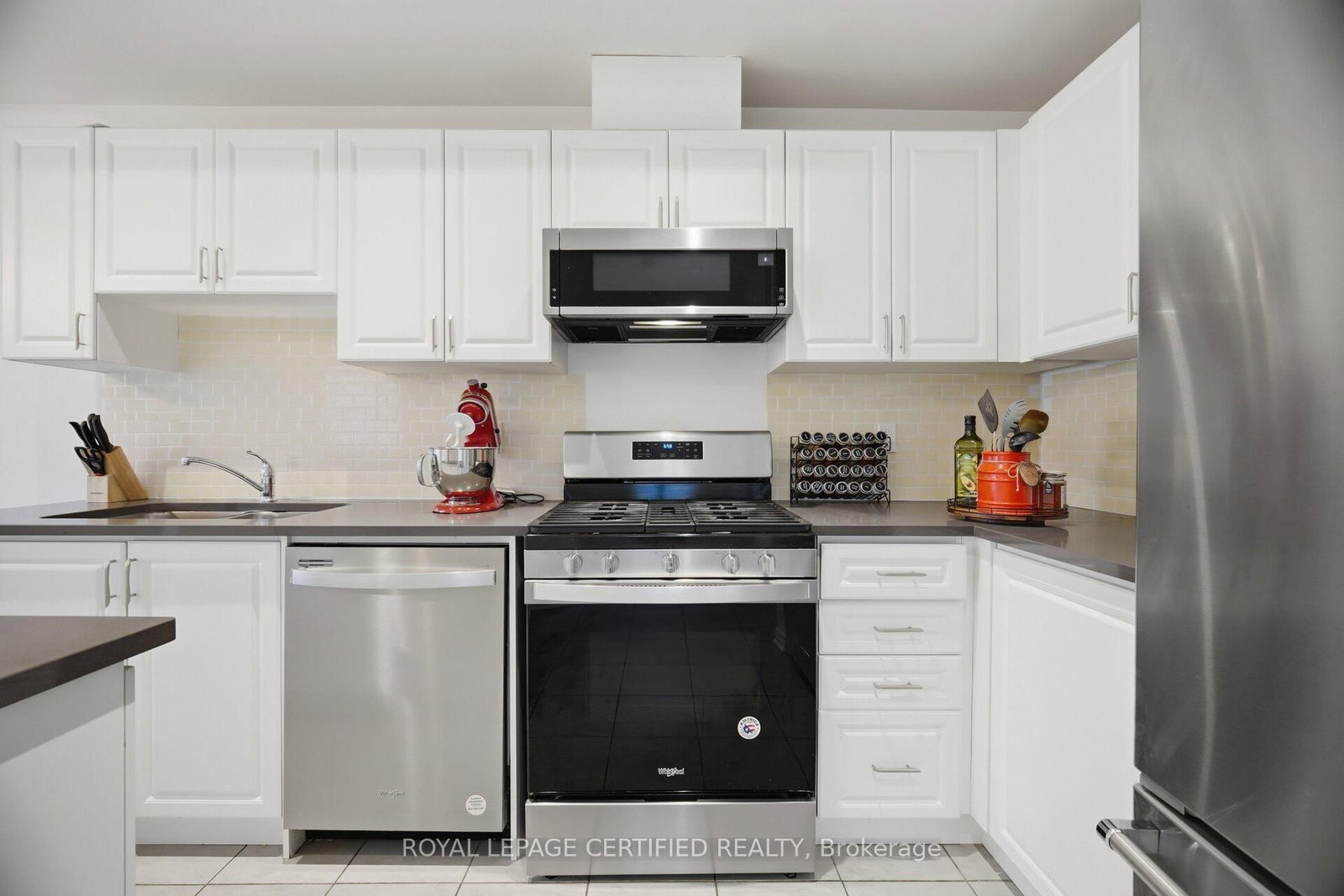 383 Dundas Street E, Unit 22 - Photo 7