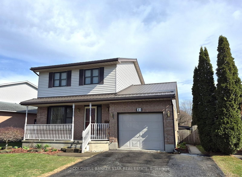 home for sale on 31 Sinclair Crescent