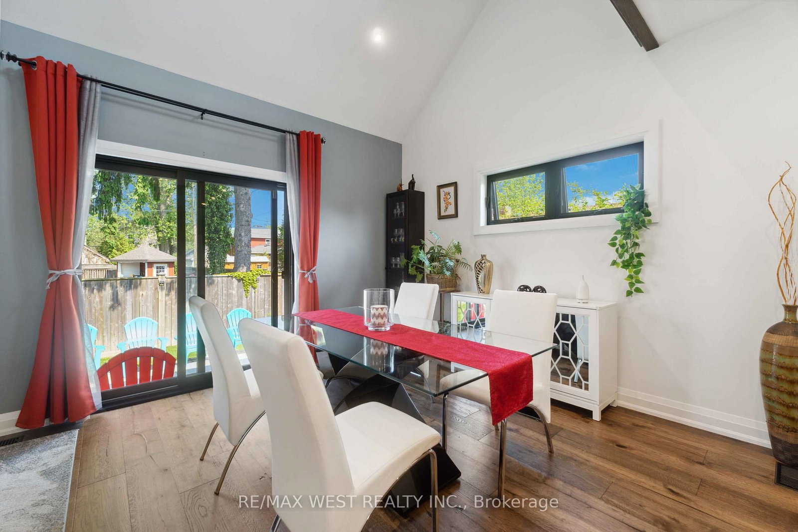 Detached House for sale at 14 Charlotte Court, Welland, Ontario, L3C 1P5 - Prince Charles - MLS: X12960170