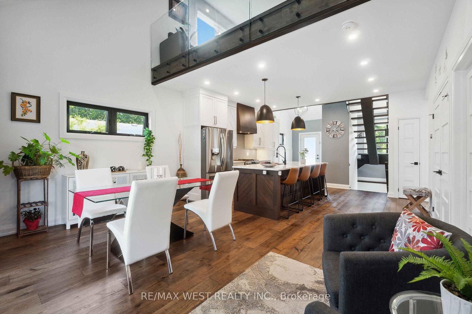 Detached House for sale at 14 Charlotte Court, Welland, Ontario, L3C 1P5 - Prince Charles - MLS: X12960170