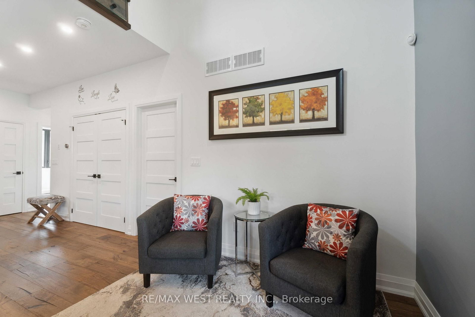 Detached House for sale at 14 Charlotte Court, Welland, Ontario, L3C 1P5 - Prince Charles - MLS: X12960170