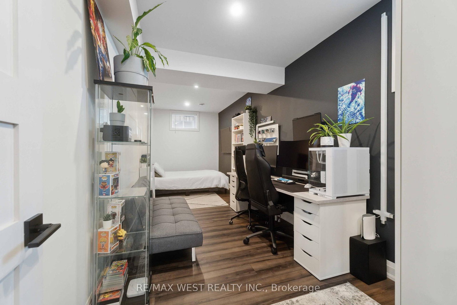 Detached House for sale at 14 Charlotte Court, Welland, Ontario, L3C 1P5 - Prince Charles - MLS: X12960170