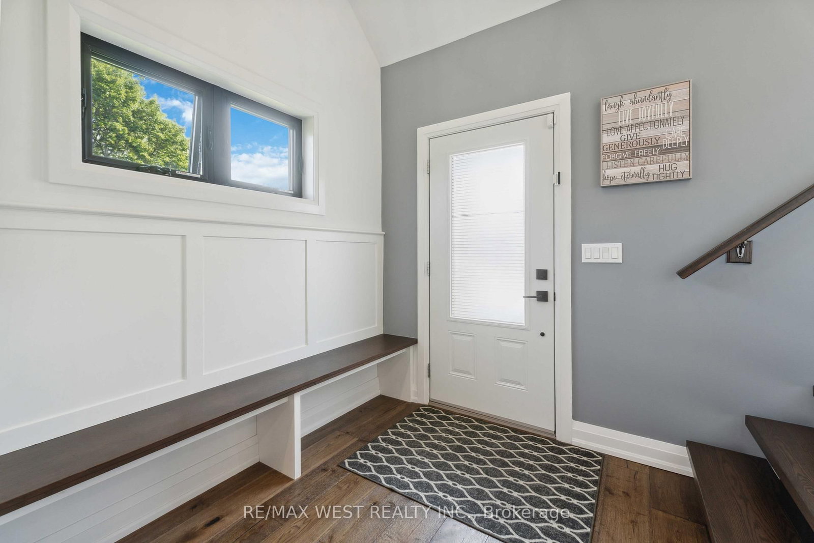 Detached House for sale at 14 Charlotte Court, Welland, Ontario, L3C 1P5 - Prince Charles - MLS: X12960170