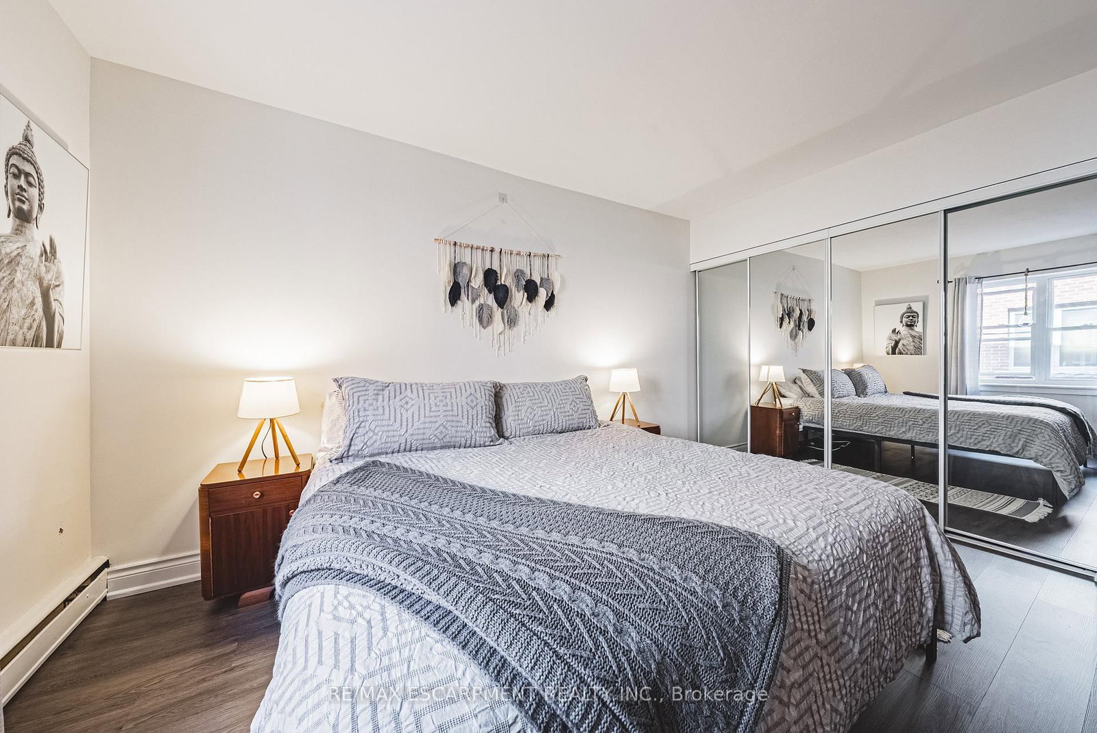 Condo for sale at 208-836 Concession Street, Hamilton, Ontario, L8V 1E2 - Raleigh - MLS: X12960204