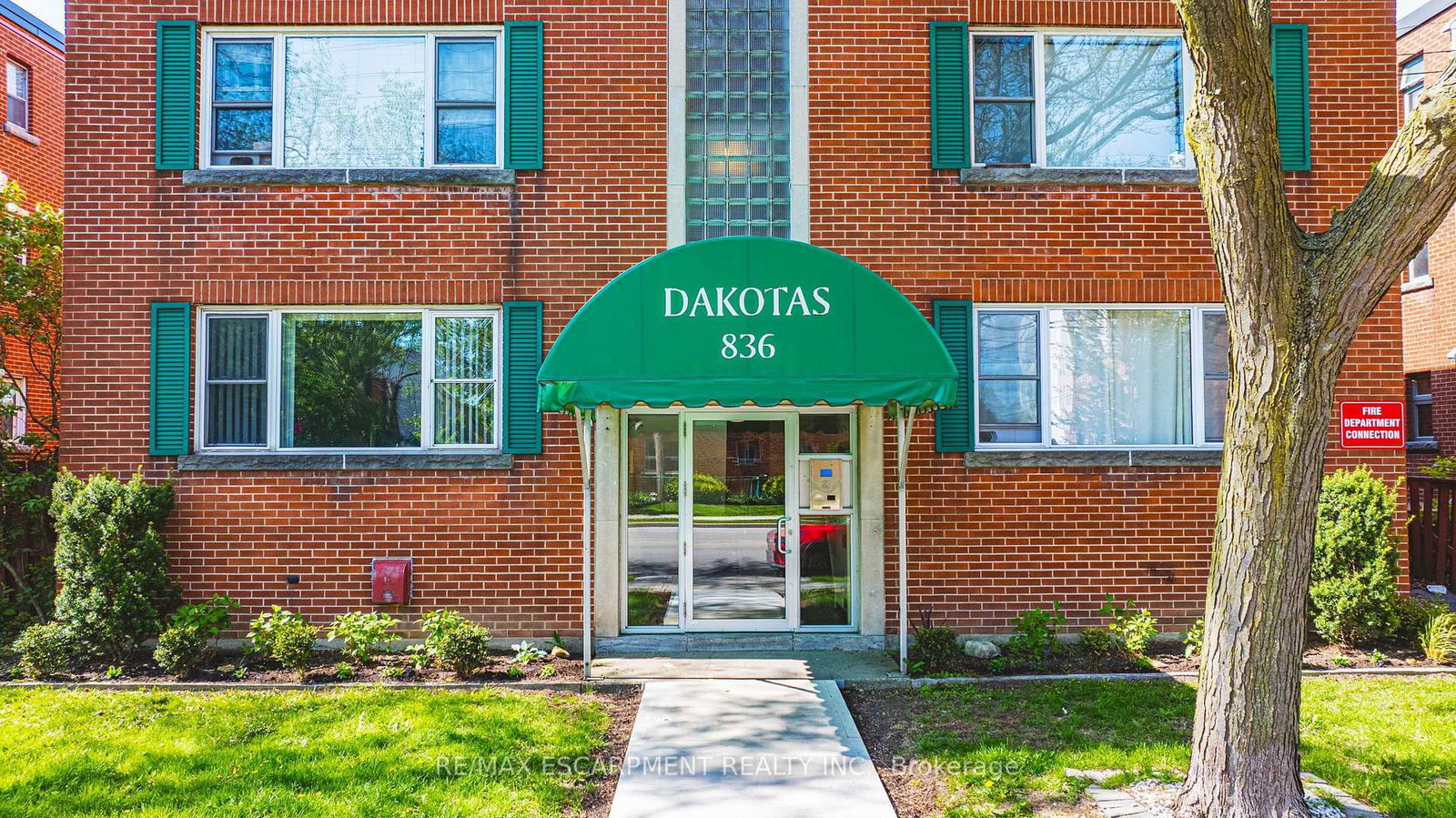 Condo for sale at 208-836 Concession Street, Hamilton, Ontario, L8V 1E2 - Raleigh - MLS: X12960204