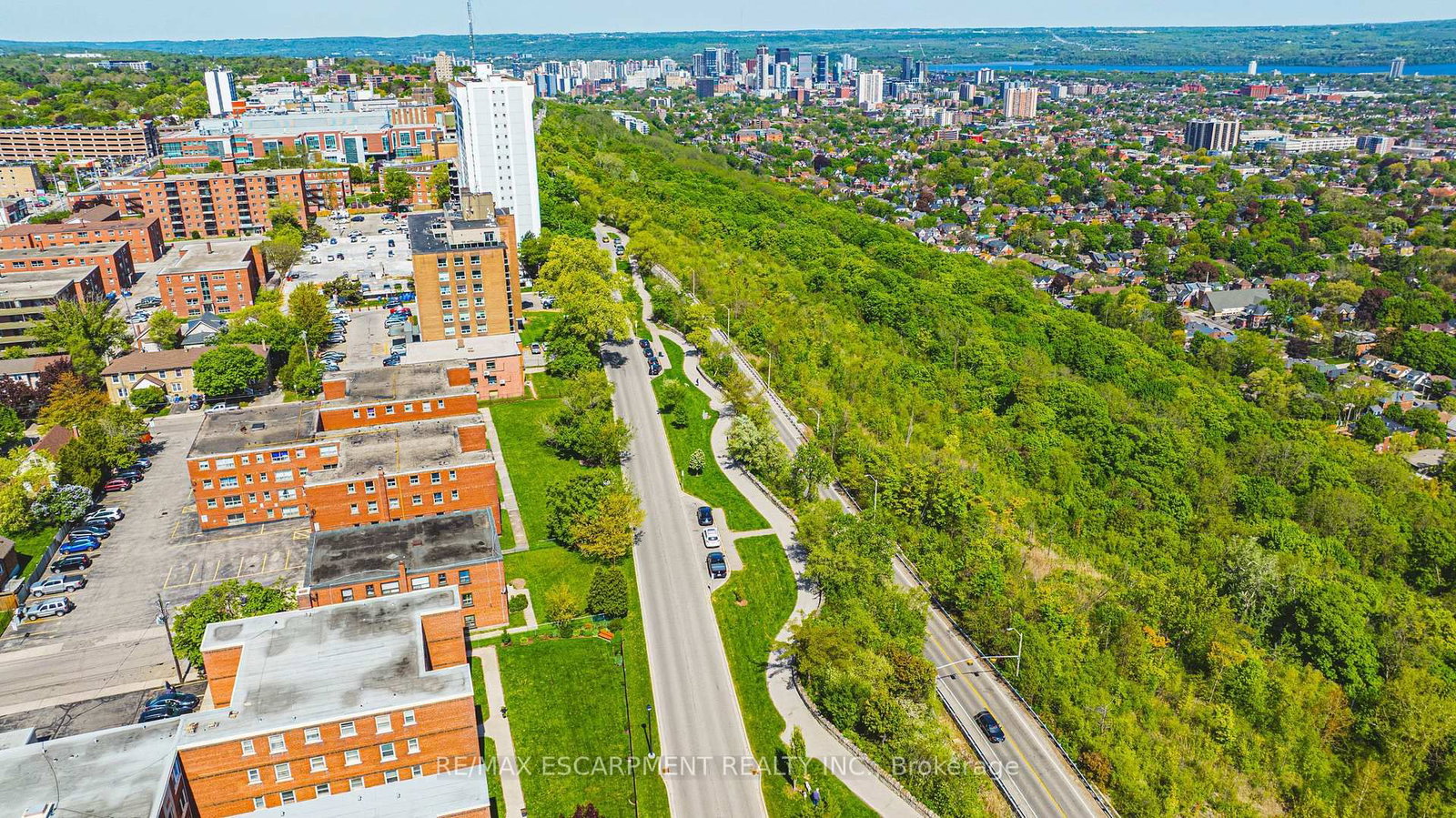 Condo for sale at 208-836 Concession Street, Hamilton, Ontario, L8V 1E2 - Raleigh - MLS: X12960204