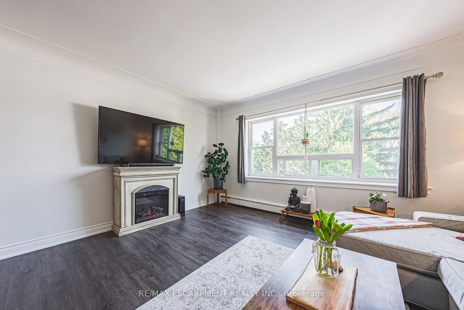 Condo for sale at 208-836 Concession Street, Hamilton, Ontario, L8V 1E2 - Raleigh - MLS: X12960204