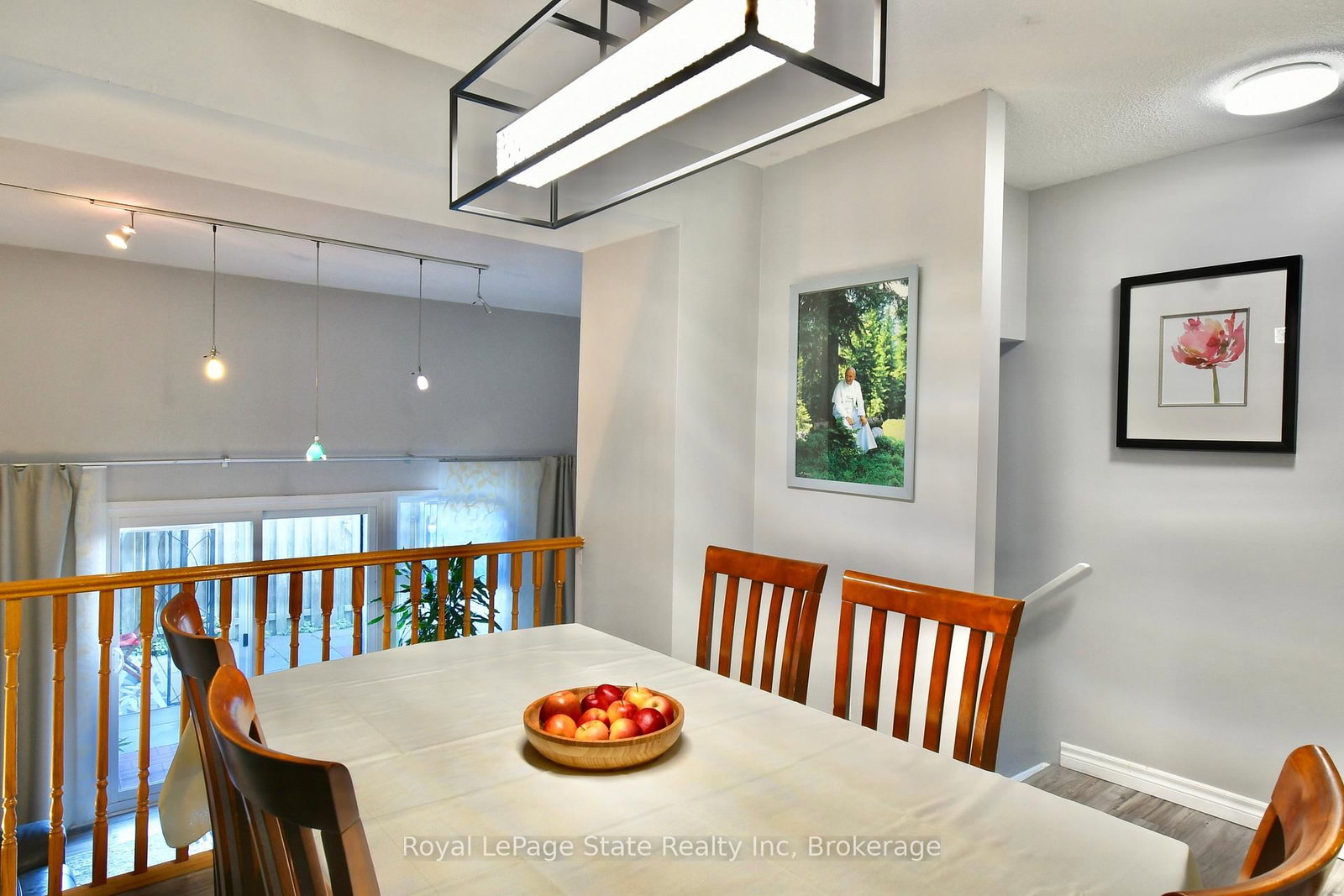 Townhouse for sale at 98-11 Harrisford Street, Hamilton, Ontario, L8K 6L7 - Red Hill - MLS: X12960274