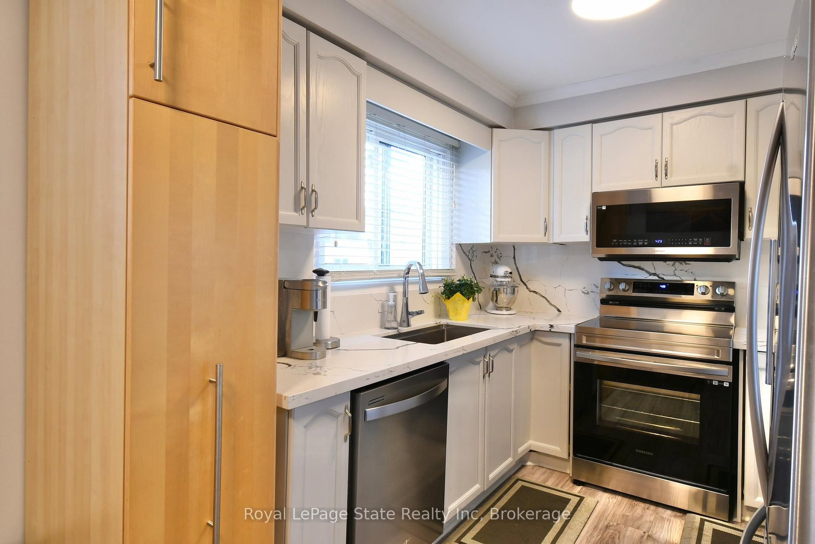 Townhouse for sale at 98-11 Harrisford Street, Hamilton, Ontario, L8K 6L7 - Red Hill - MLS: X12960274