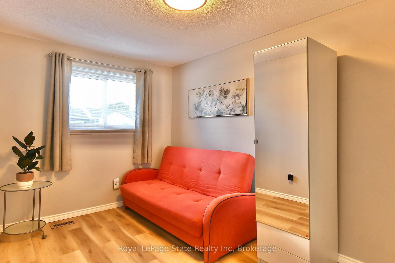 Townhouse for sale at 98-11 Harrisford Street, Hamilton, Ontario, L8K 6L7 - Red Hill - MLS: X12960274