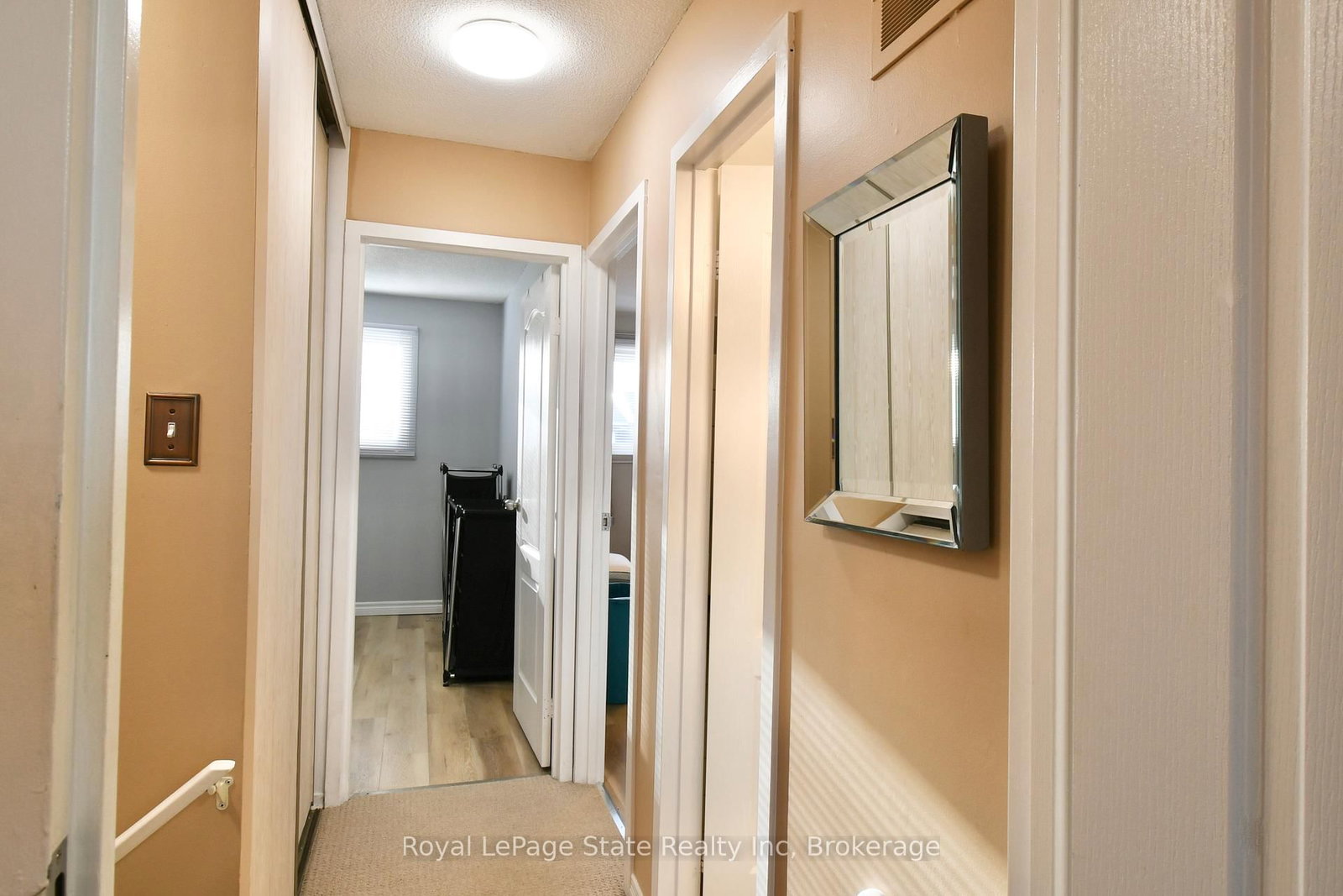 Townhouse for sale at 98-11 Harrisford Street, Hamilton, Ontario, L8K 6L7 - Red Hill - MLS: X12960274