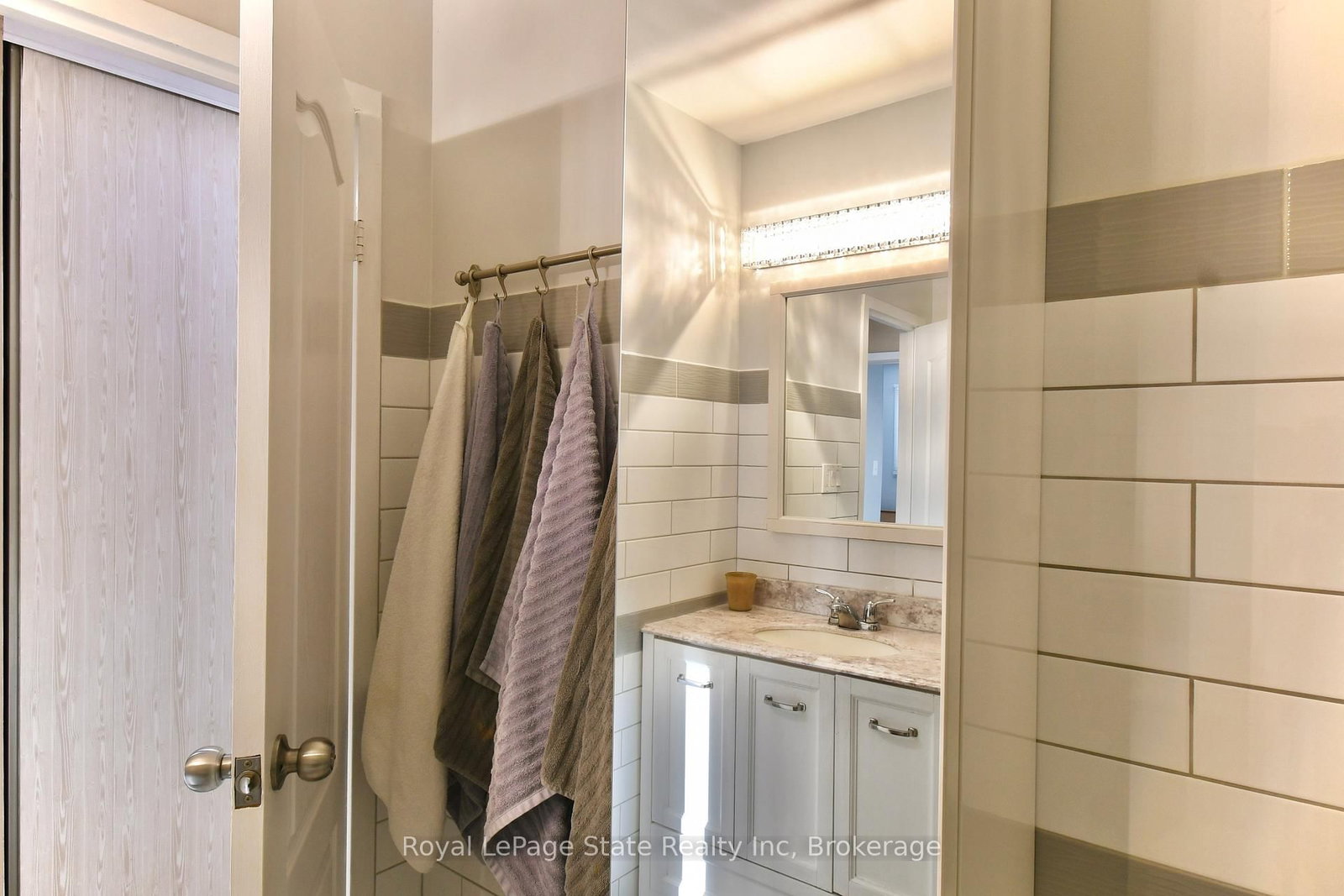 Townhouse for sale at 98-11 Harrisford Street, Hamilton, Ontario, L8K 6L7 - Red Hill - MLS: X12960274