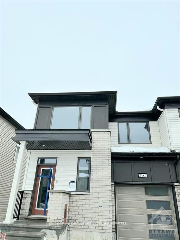 home for lease on 2489 Watercolours Way