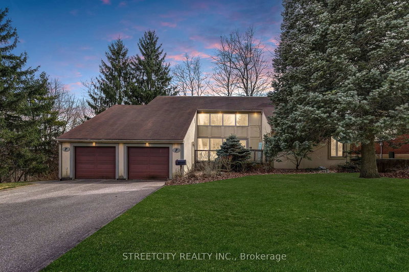 home for sale on 7 Thistle Court