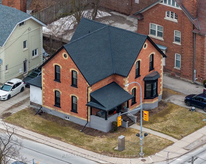 902 2nd Ave W, Owen Sound, Ontario