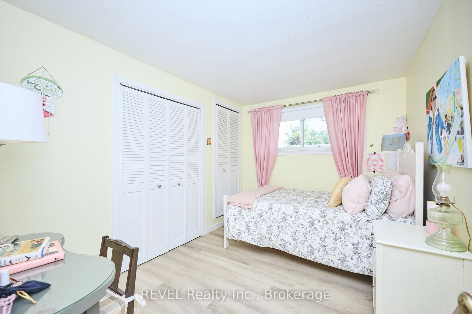 Detached House for sale at 88 Haun Road, Fort Erie, Ontario, L0S 1B0 - Crystal Beach - MLS: X12960688