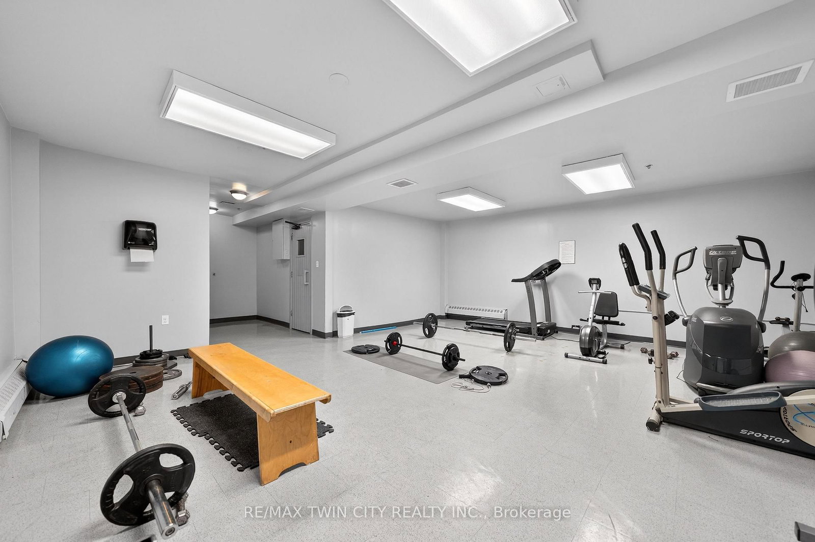 1100 Courtland Avenue E, Unit 605 - Photo 30