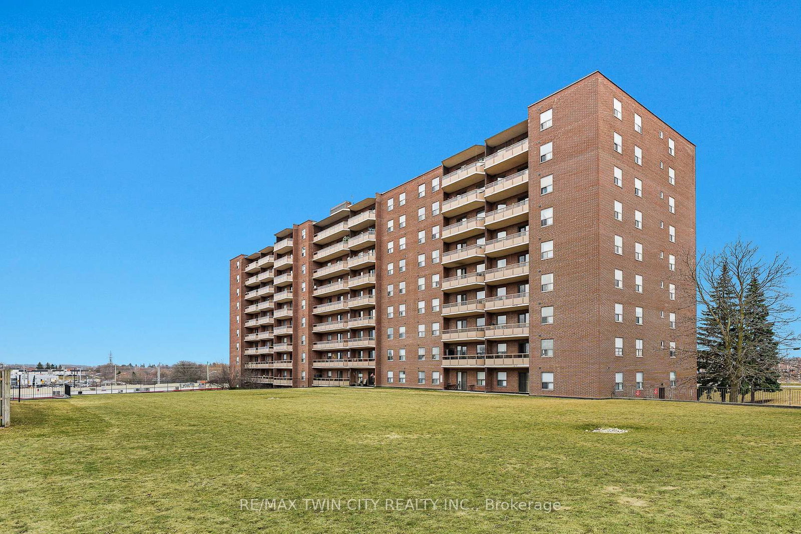 1100 Courtland Avenue E, Unit 605 - Photo 33