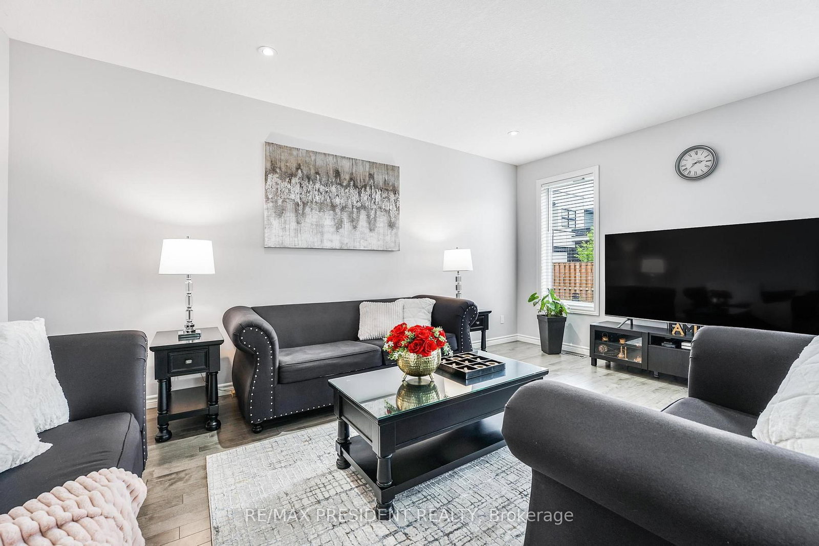 505 Sophia Crescent - Photo 11