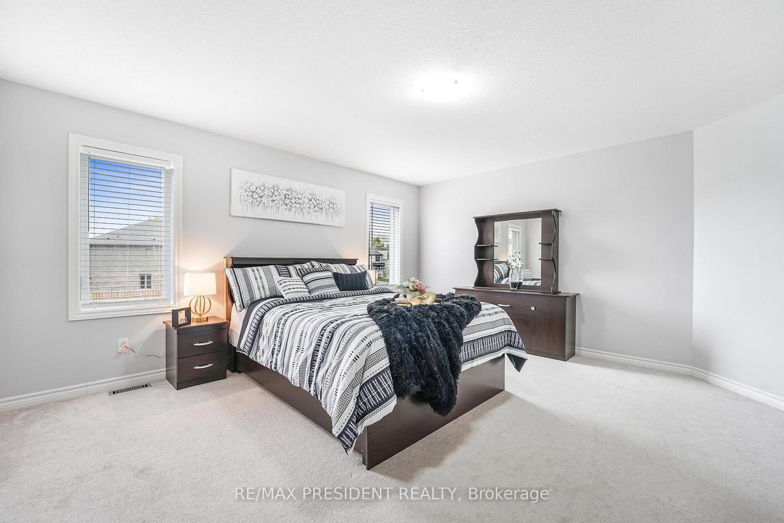 505 Sophia Crescent - Photo 24