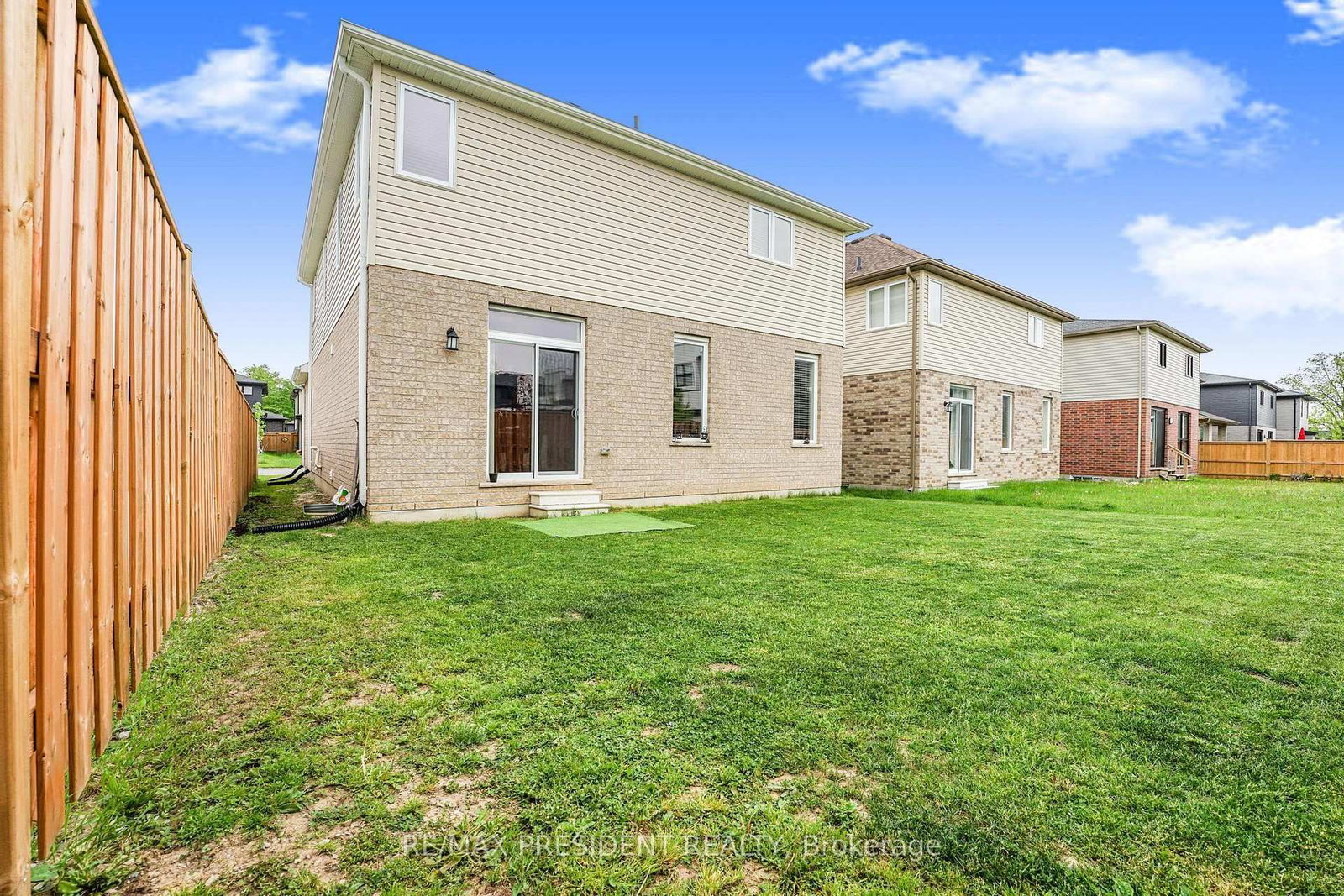 505 Sophia Crescent - Photo 39