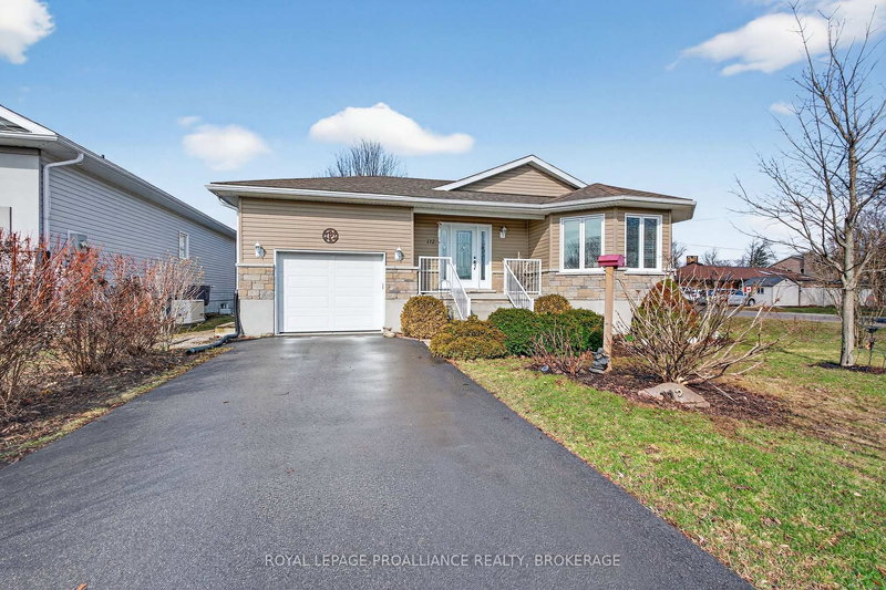 home for sale on 112 Maplecroft Court