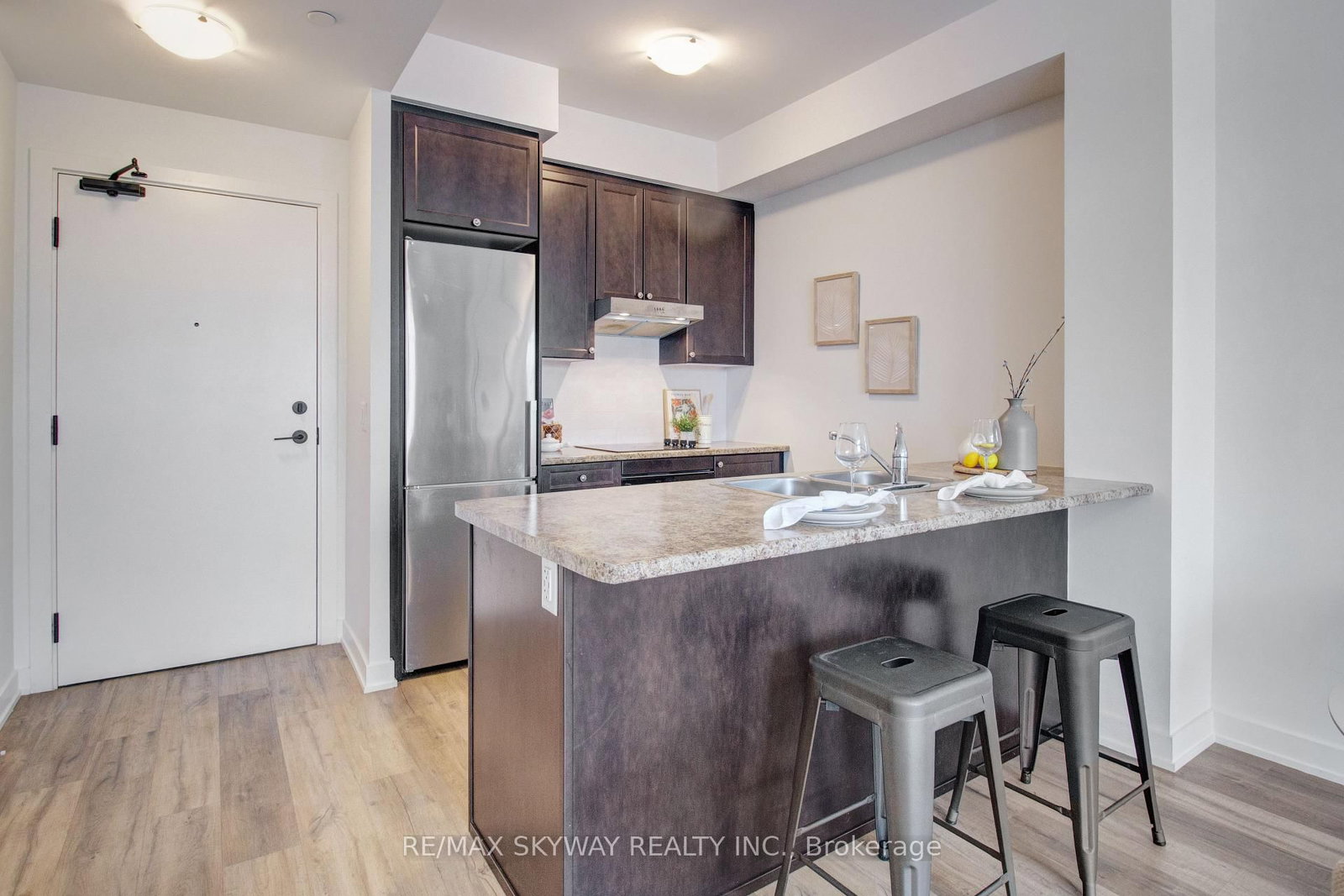 Condo for sale at 306-600 North Service Road, Hamilton, Ontario, L8E 0L2 - Stoney Creek - MLS: X12960948