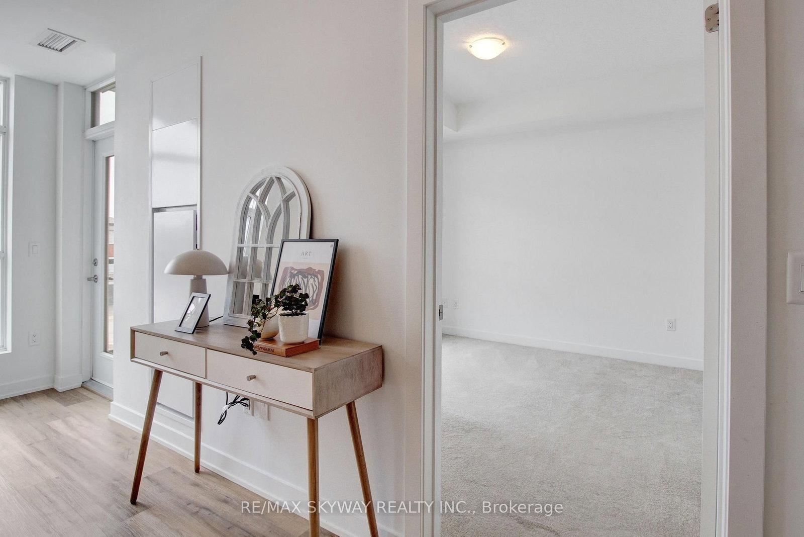 Condo for sale at 306-600 North Service Road, Hamilton, Ontario, L8E 0L2 - Stoney Creek - MLS: X12960948