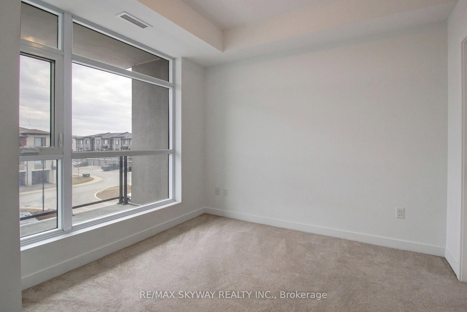 600 North Service Road, Unit 306 - Photo 32