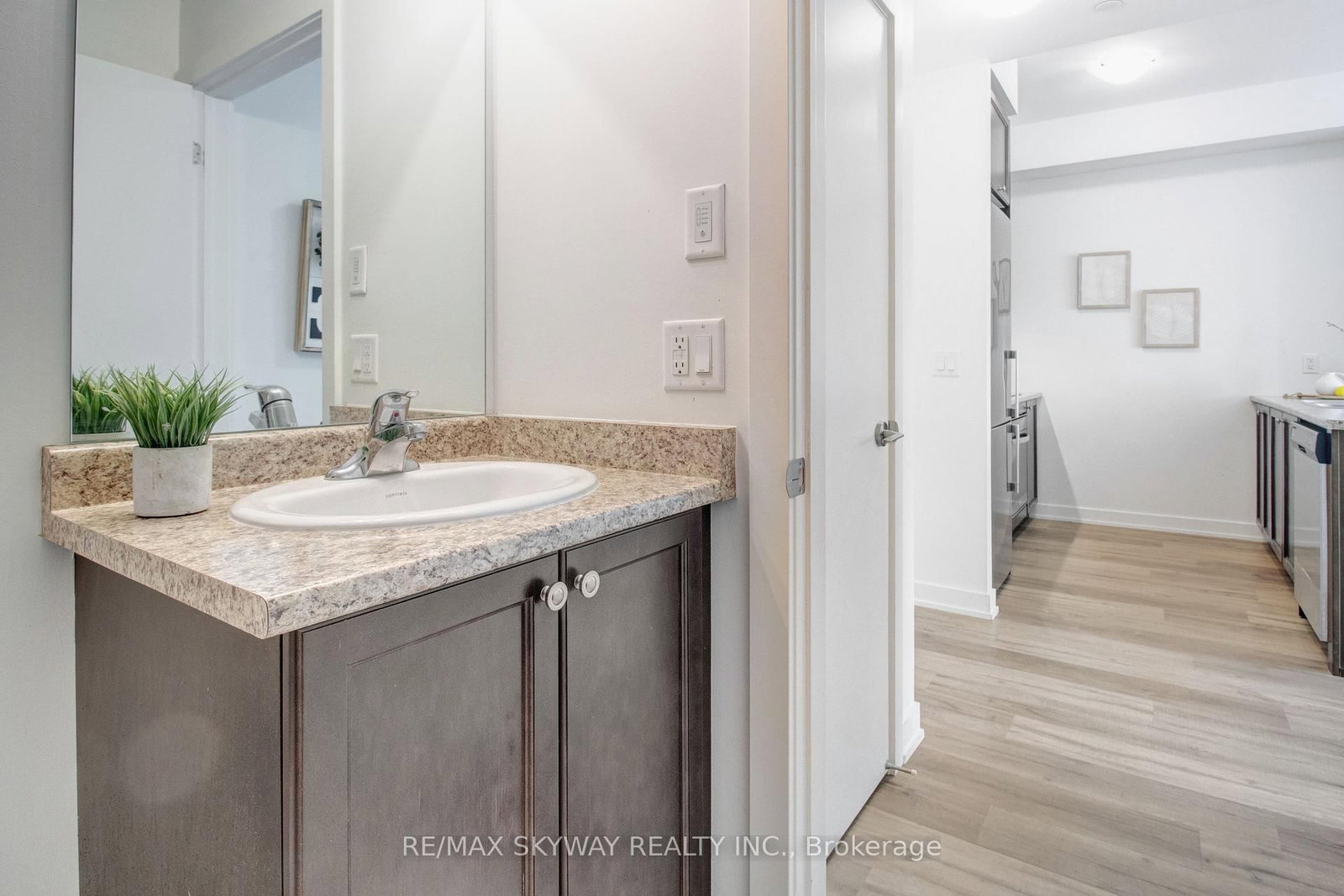 Condo for sale at 306-600 North Service Road, Hamilton, Ontario, L8E 0L2 - Stoney Creek - MLS: X12960948