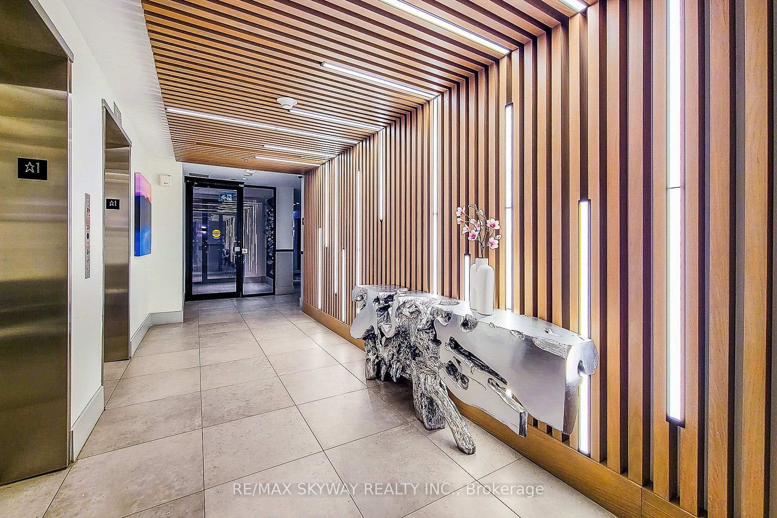 Condo for sale at 306-600 North Service Road, Hamilton, Ontario, L8E 0L2 - Stoney Creek - MLS: X12960948