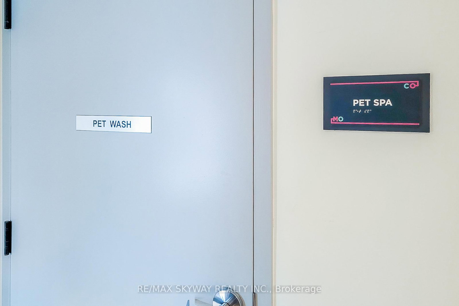 600 North Service Road, Unit 306 - Photo 8