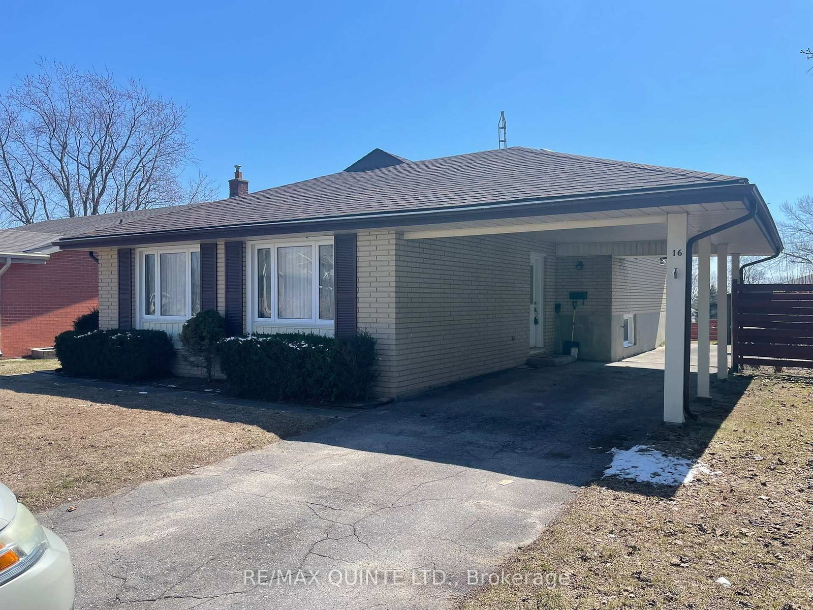 Detached House for sale at 16 Belvedere Road, Quinte West, Ontario, K8V 4A7 - Trenton Ward - MLS: X12960964