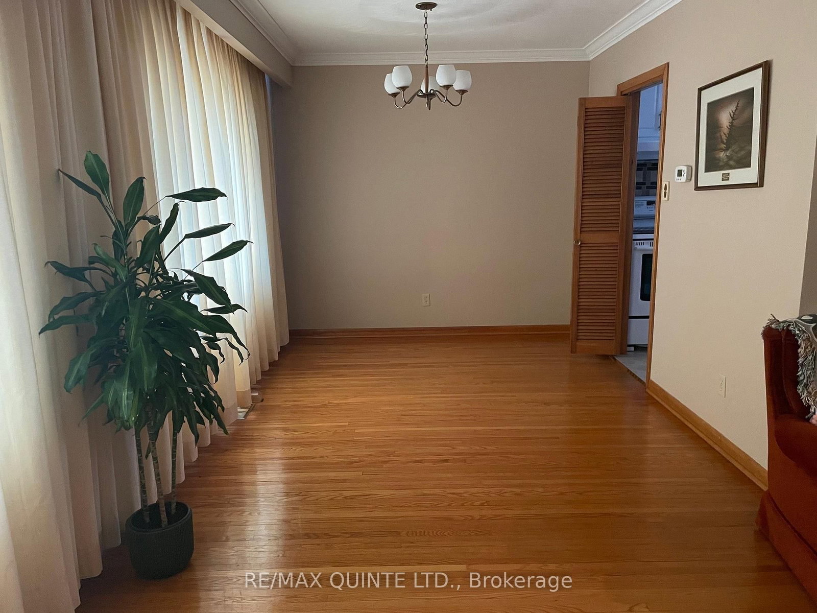 Detached House for sale at 16 Belvedere Road, Quinte West, Ontario, K8V 4A7 - Trenton Ward - MLS: X12960964