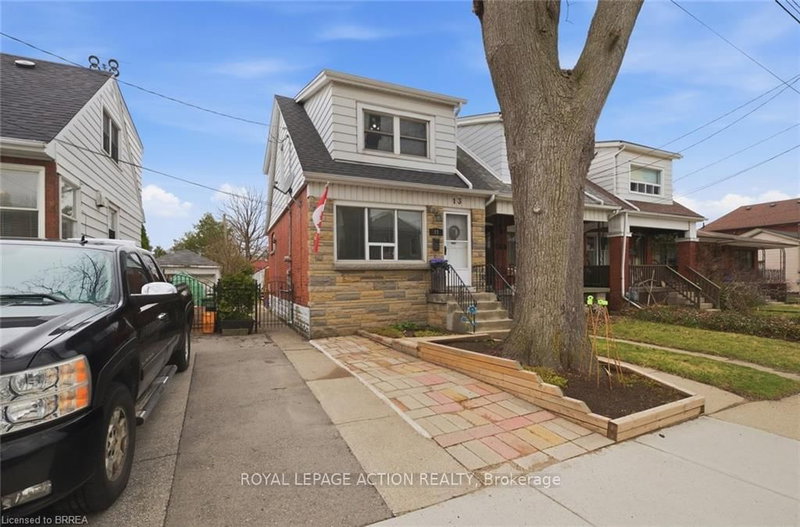 13 Devonport St, Hamilton, L8R 3C5 | Image 2