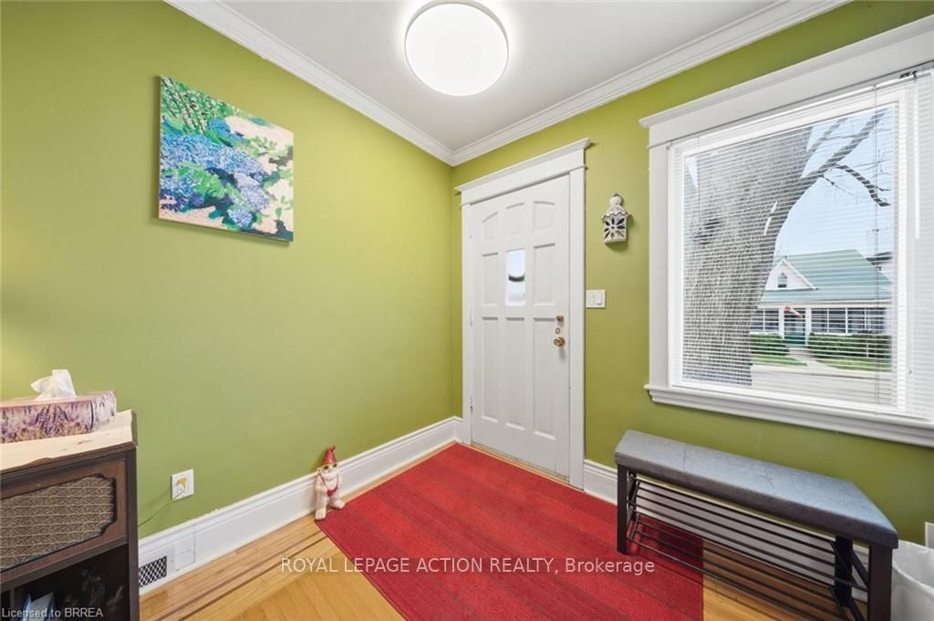 Detached House for sale at 13 Devonport Street, Hamilton, Ontario, L8R 3C5 - Strathcona - MLS: X12960992