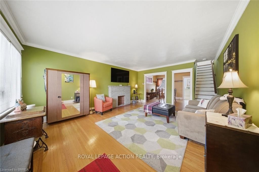 Listing Image 7