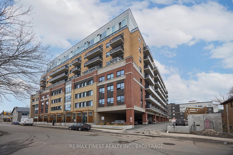 930 - 652 Princess St, Kingston, K7L 1E5 | Image 2