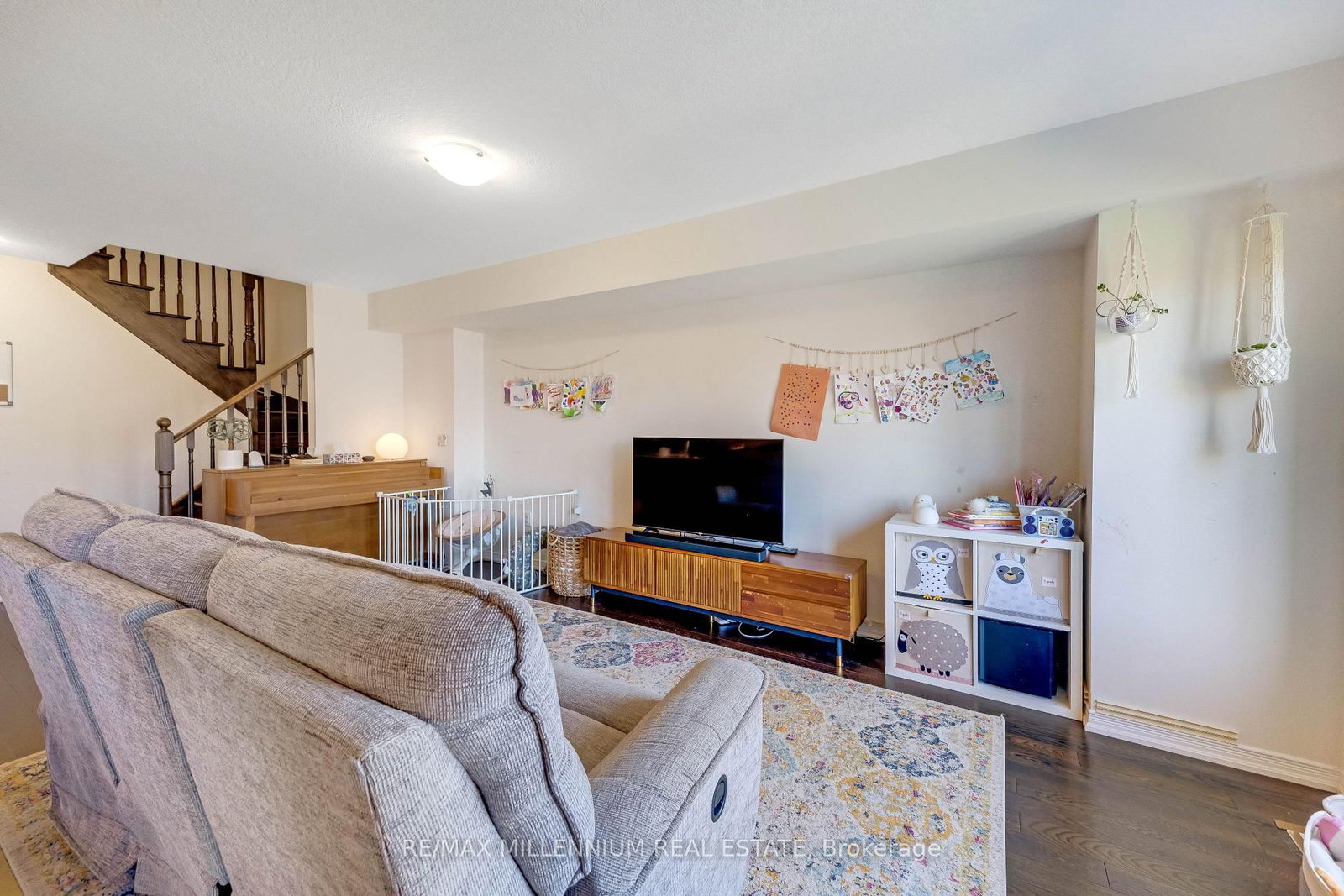 96 Esther Crescent S - Photo 14