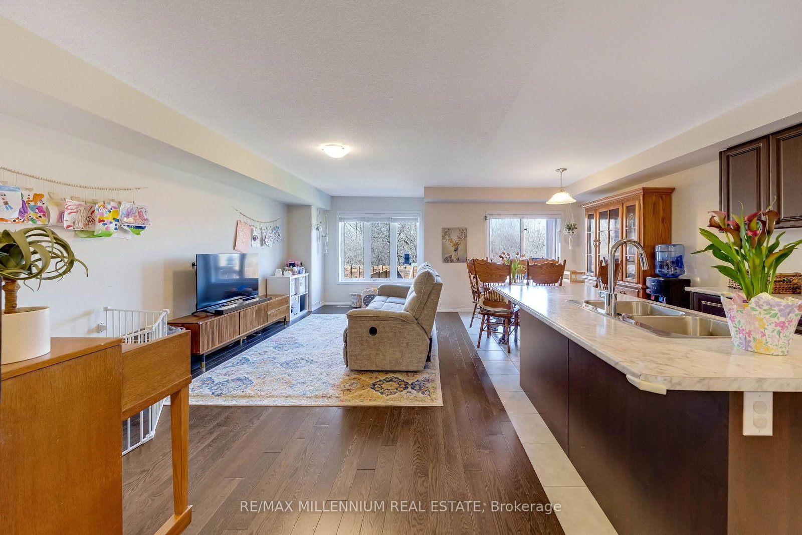 96 Esther Crescent S - Photo 15